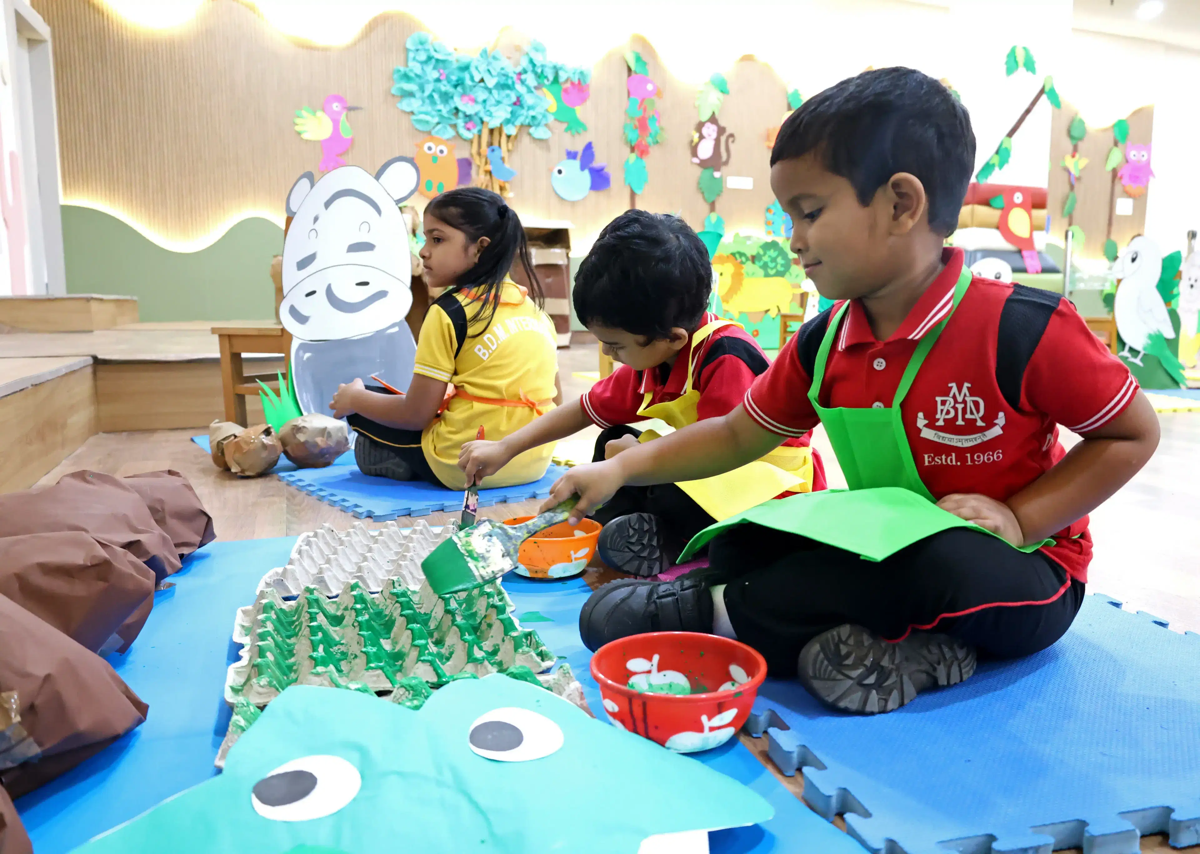 Roar, Paint & Create!